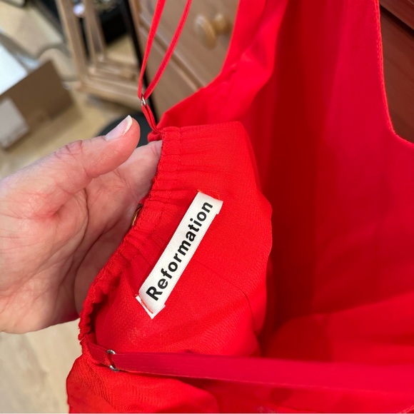 2019 Reformation Dietrich red summer dress - Picture 6 of 6